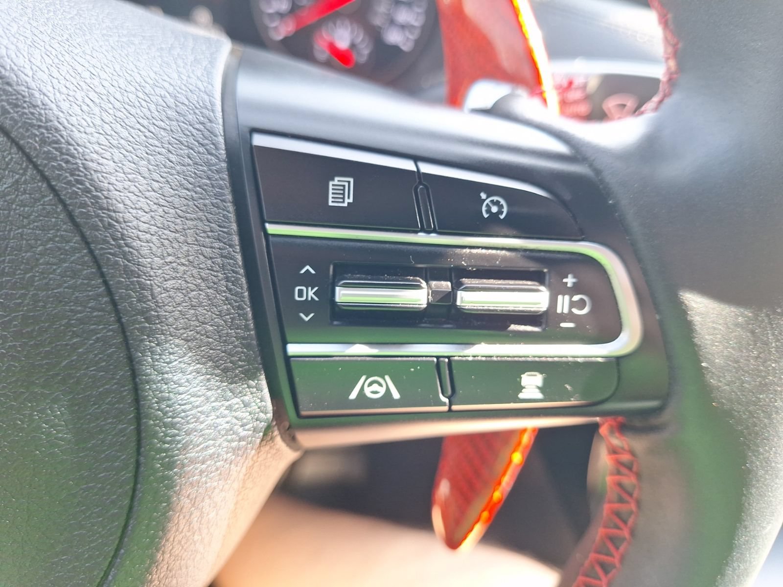 Used 2022 Kia Stinger GT1 AWD/4WD image 19
