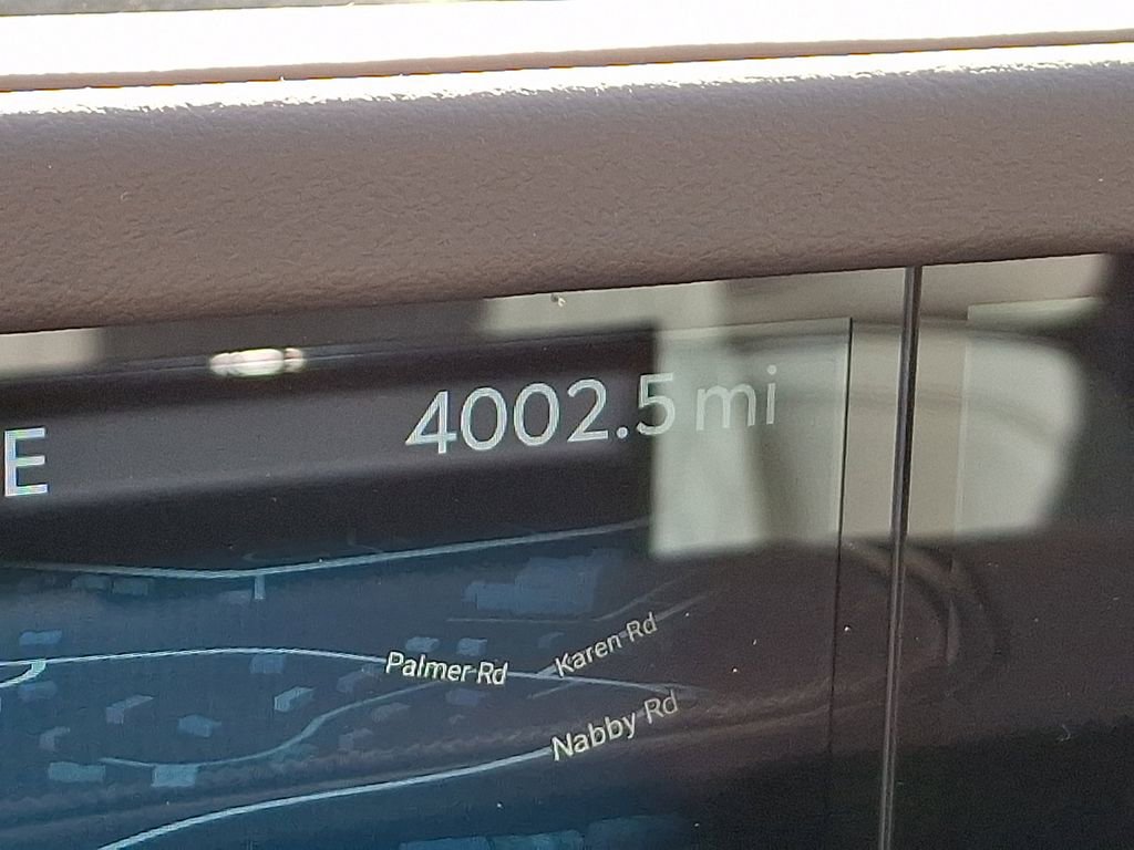 Used 2025 Lincoln Nautilus Black Label AWD/4WD image 21