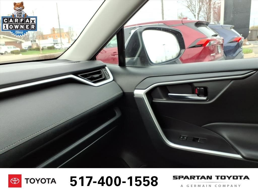 Used 2024 Toyota RAV4 XLE FWD image 24