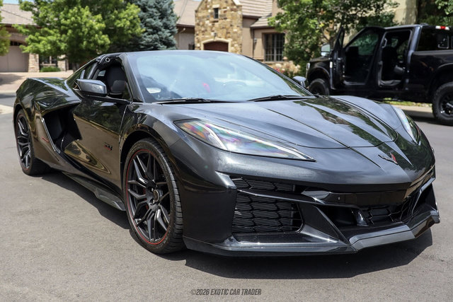 Used 2023 Chevrolet Corvette Z06 RWD image 12