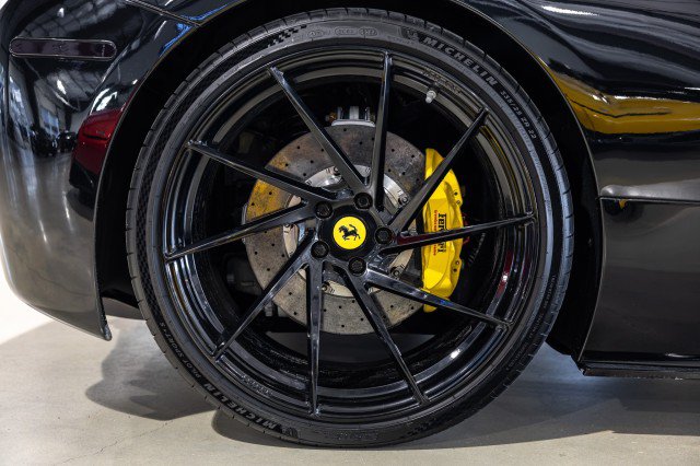 Used 2014 Ferrari 458 Spider RWD image 23