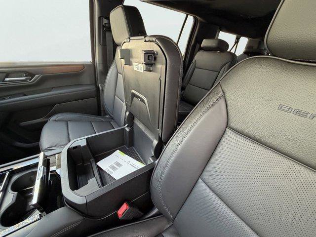 New 2026 GMC Yukon XL Denali w/ Sun & Power Step Package image 33