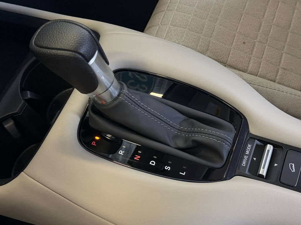 Used 2023 Honda HR-V LX image 30