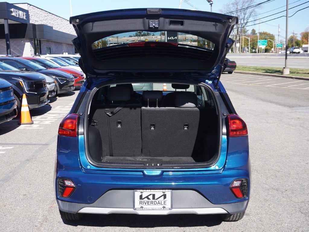 Used 2022 Kia Niro LX image 16