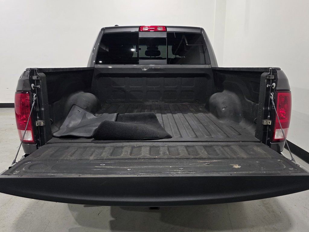 Used 2019 RAM 1500 Classic SLT image 27