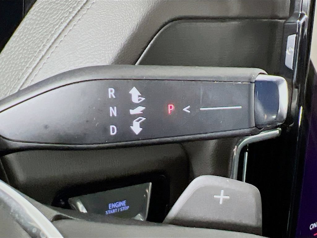 Used 2025 GMC Yukon XL Denali AWD/4WD image 17