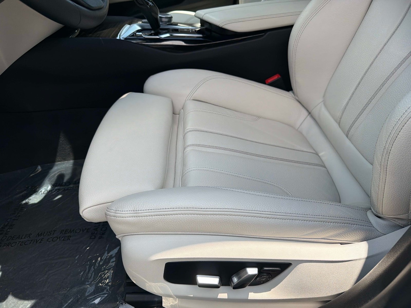 Used 2023 BMW 540i xDrive w/ Convenience Package AWD/4WD image 38
