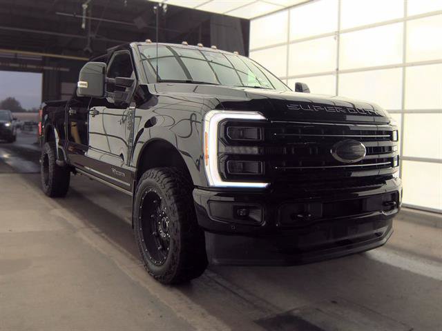Used 2025 Ford F250 Platinum AWD/4WD image 3