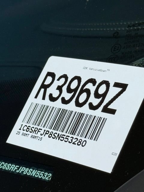 Used 2025 RAM 1500 Laramie AWD/4WD image 31