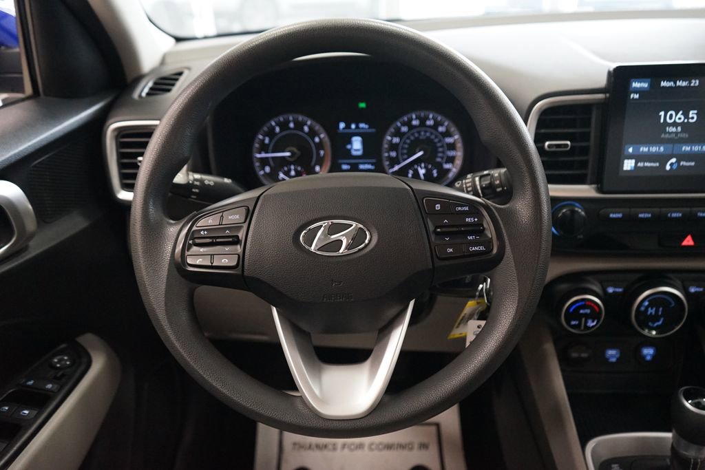 Used 2020 Hyundai Venue SEL image 26