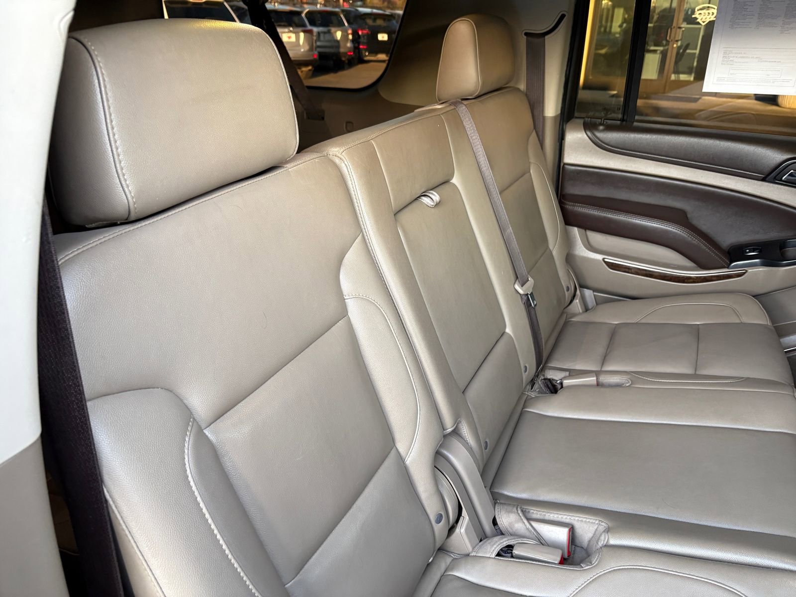 Used 2018 Chevrolet Suburban LT image 24