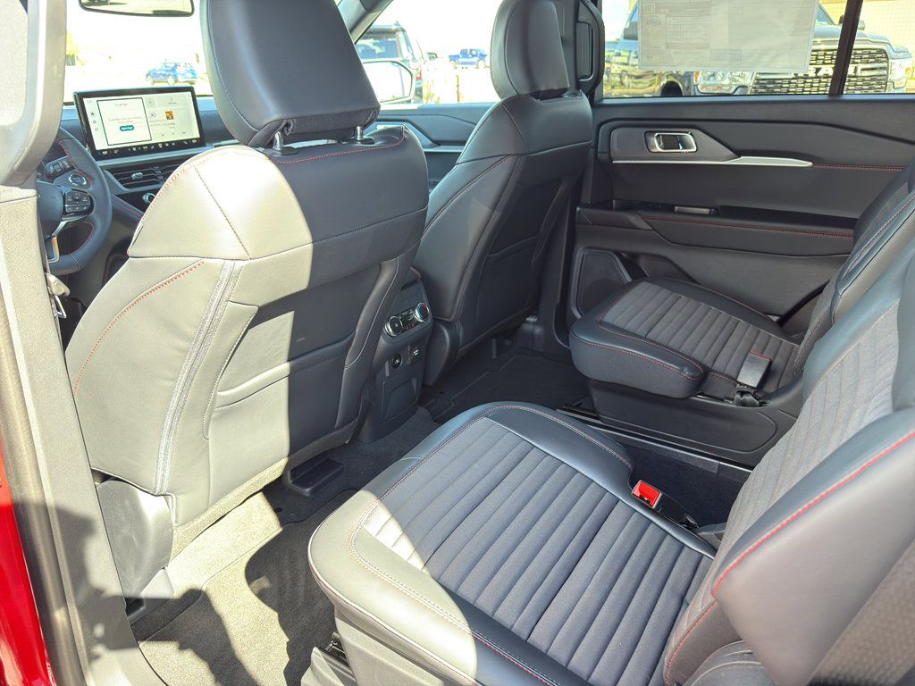 New 2025 Ford Explorer ST-Line w/ Premium Package image 23