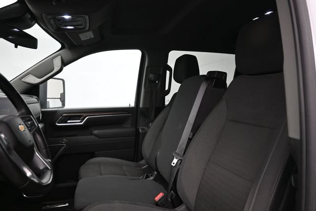 Used 2025 Chevrolet Silverado 2500 LT AWD/4WD image 8
