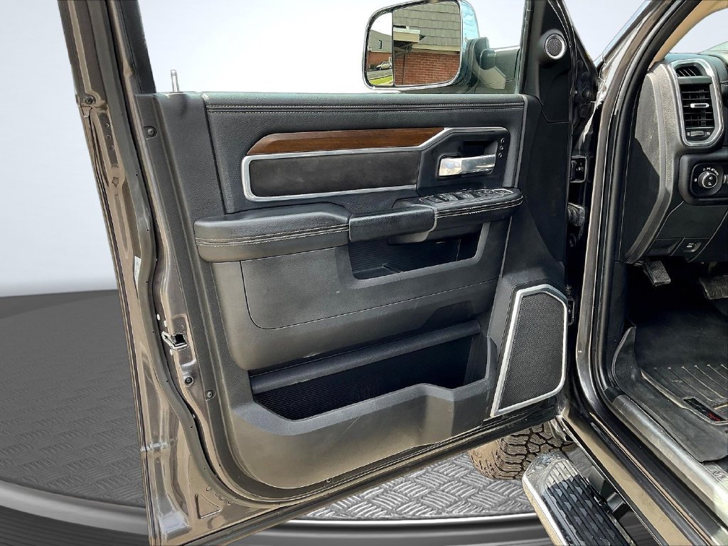 Used 2022 RAM 2500 Laramie AWD/4WD image 24