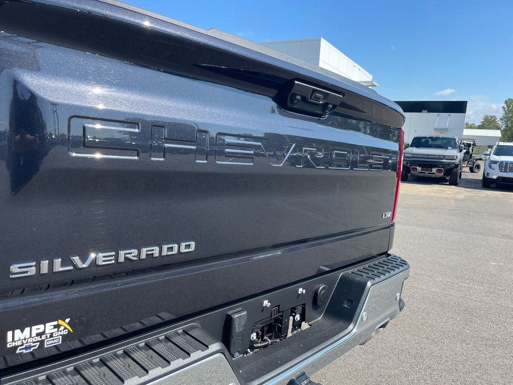Used 2024 Chevrolet Silverado 1500 LTZ w/ LTZ Convenience Package II image 32