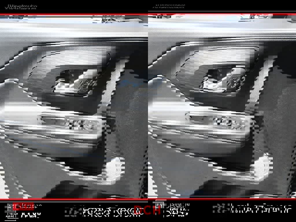 Used 2023 GMC Terrain SLE w/ Elevation Edition image 16