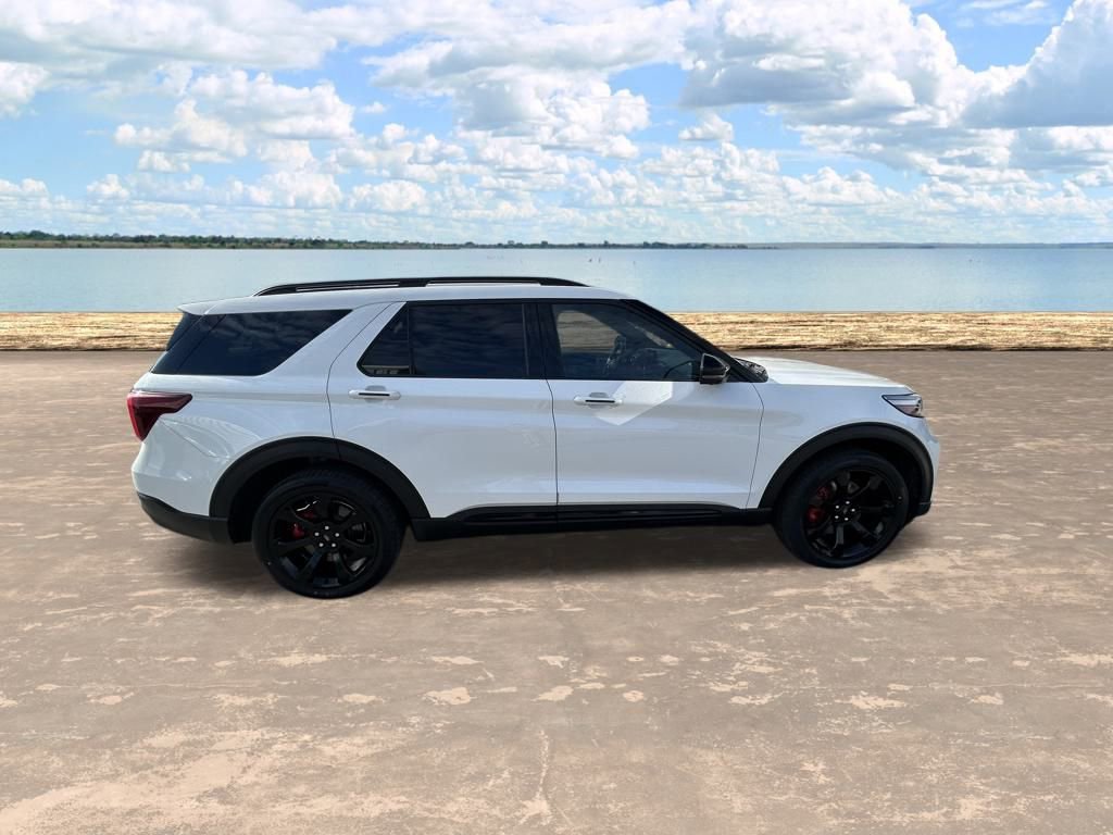 Used 2022 Ford Explorer ST w/ Equipment Group 401A image 4