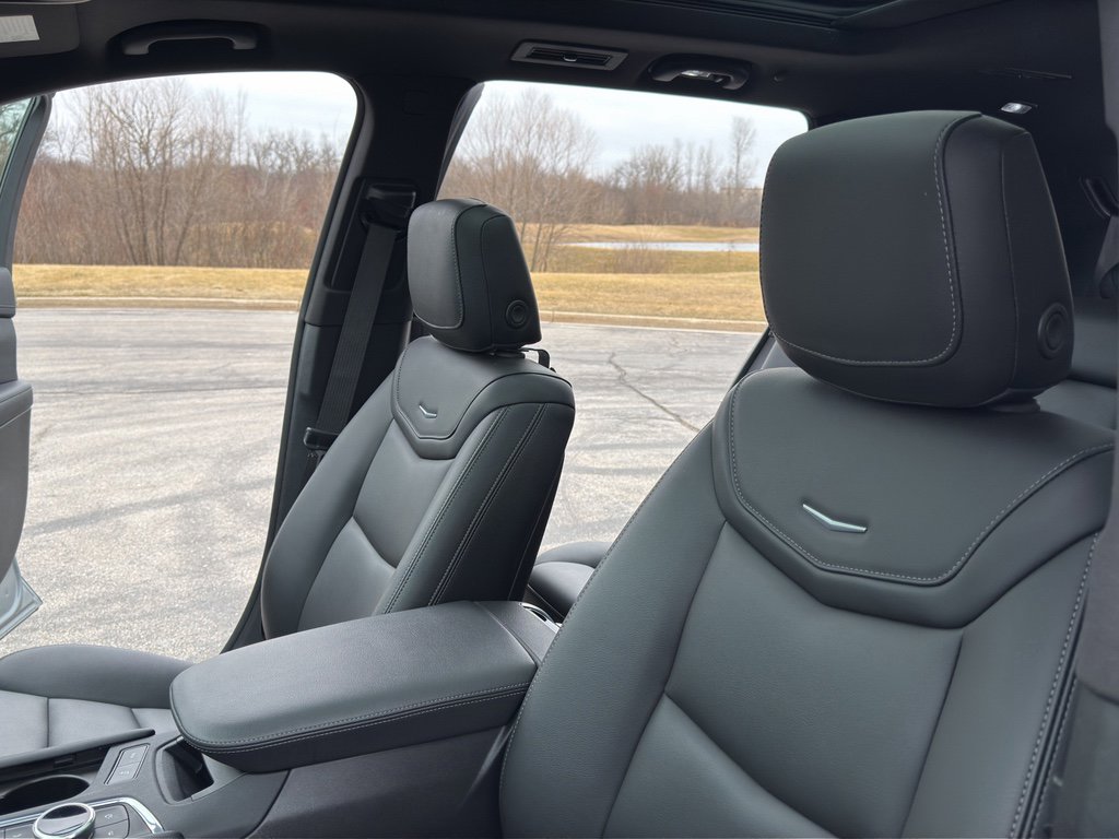 Used 2024 Cadillac XT6 Luxury w/ LPO, Floor Liner Package image 19