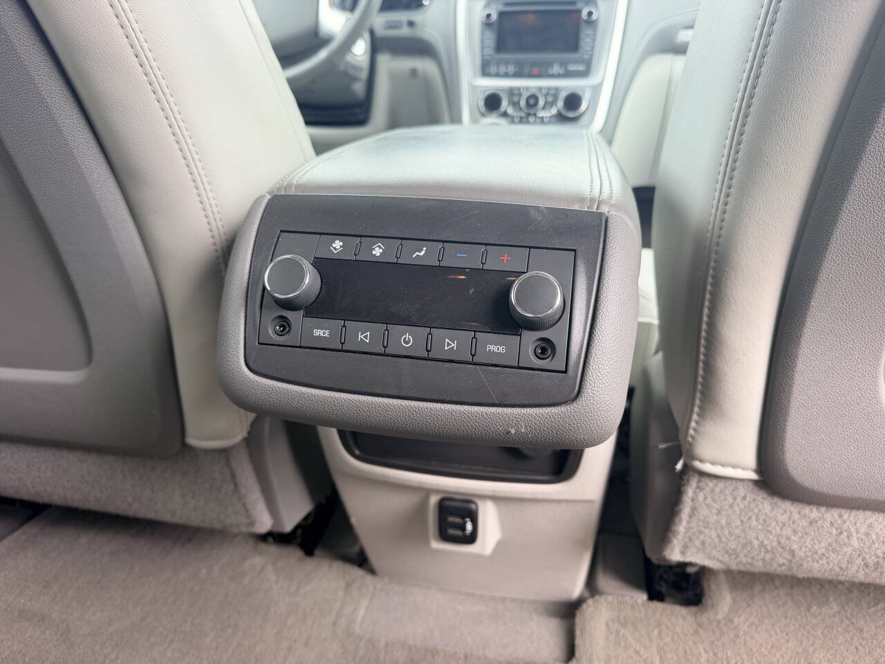 Used 2017 GMC Acadia Limited SLT FWD image 21