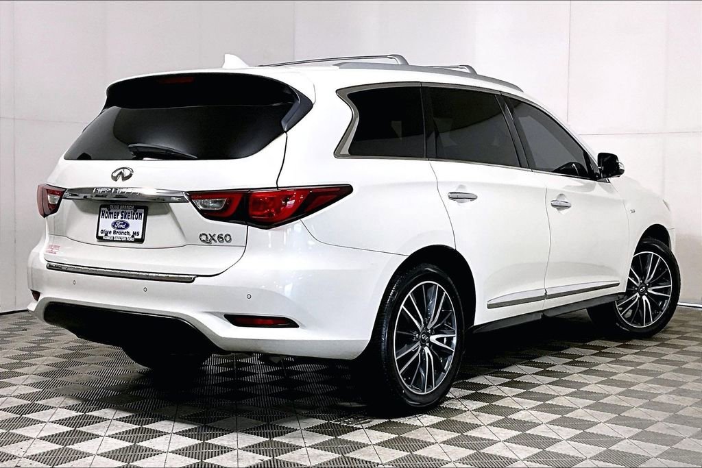Used 2018 INFINITI QX60 Luxe w/ Deluxe Technology Package image 12