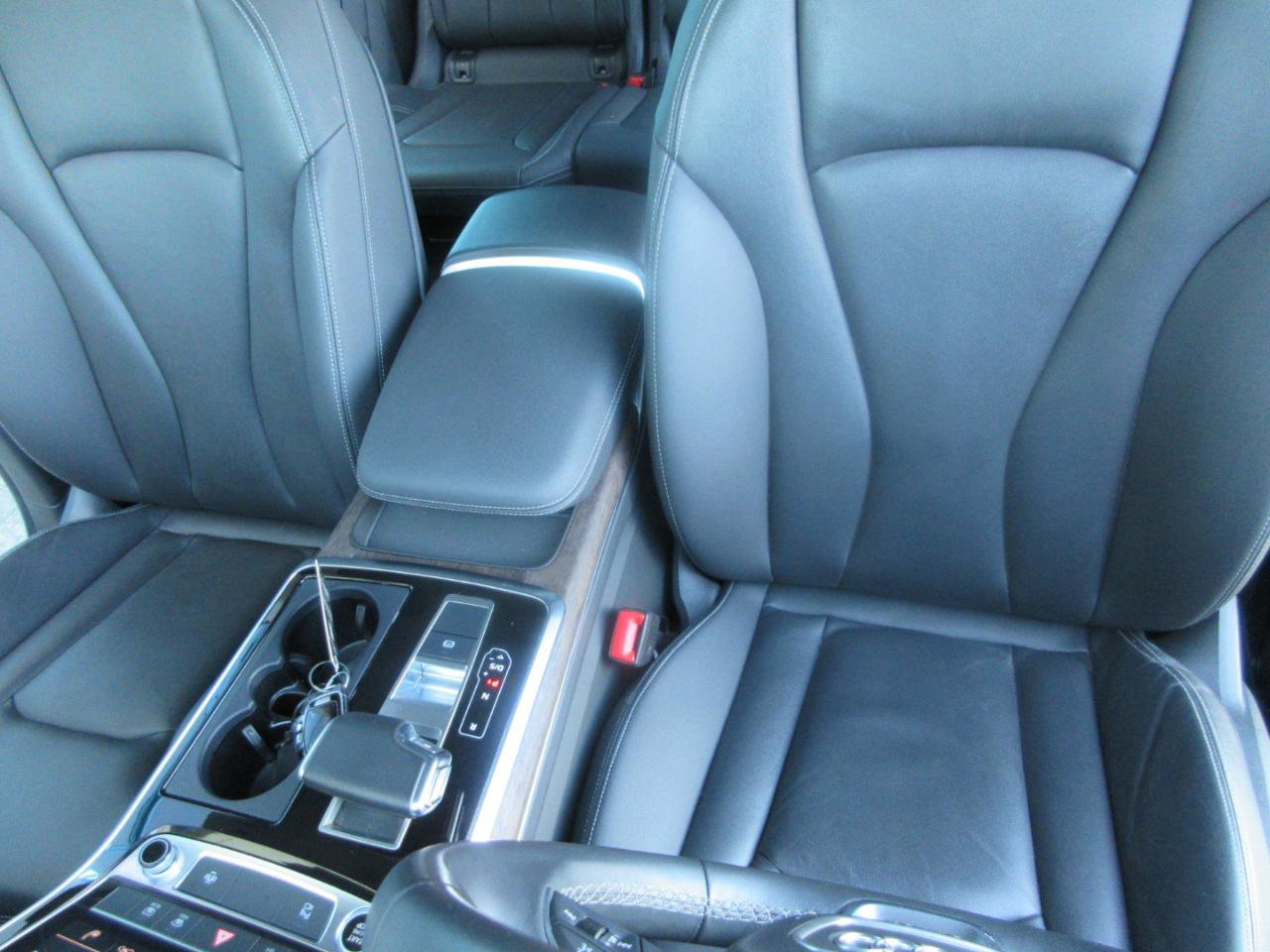 Used 2023 Audi Q8 Premium w/ Convenience Package image 15