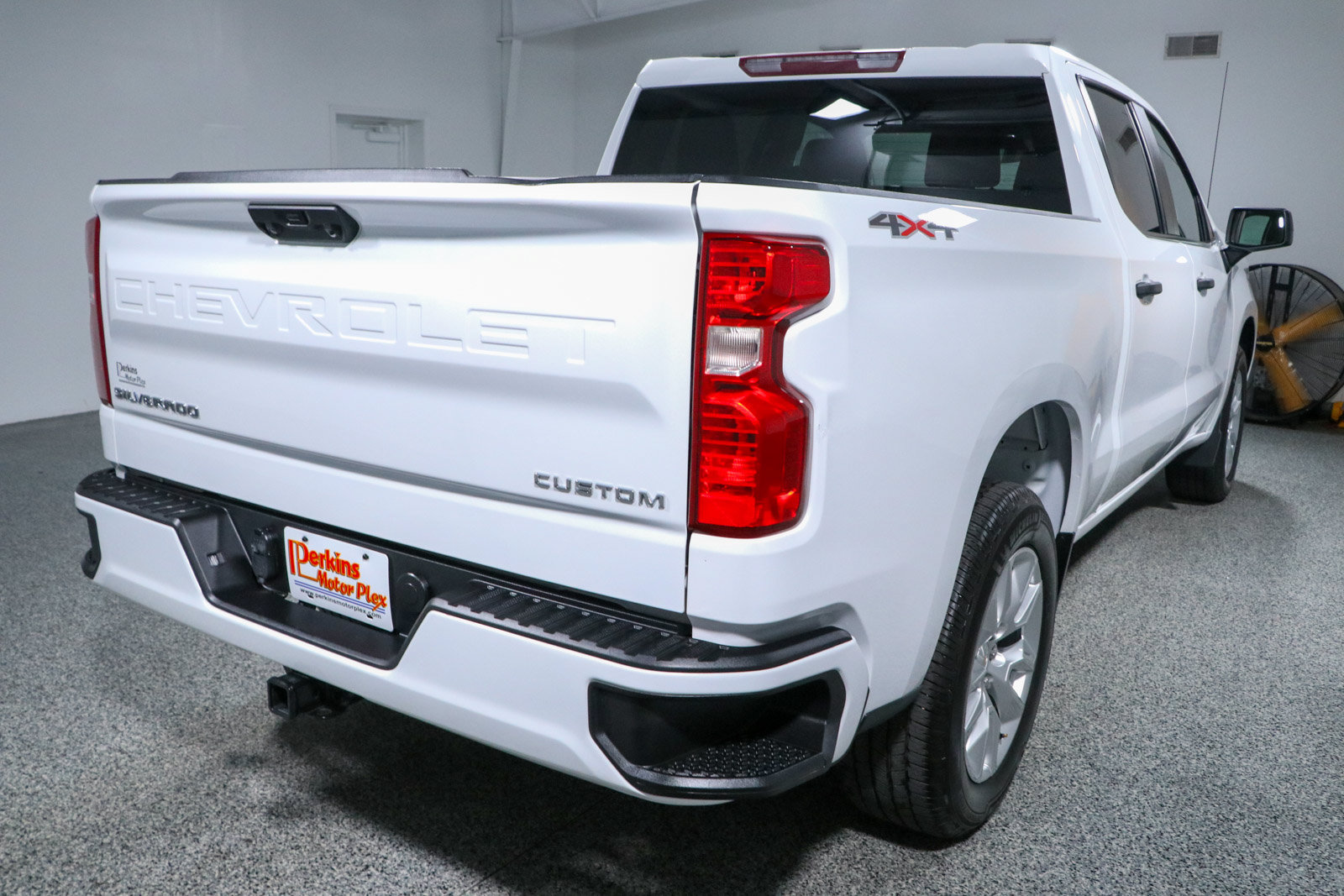 Used 2024 Chevrolet Silverado 1500 Custom AWD/4WD image 7