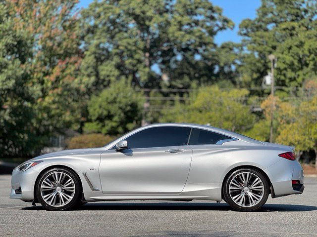 Used 2017 INFINITI Q60 2.0t w/ Premium Plus Package 2.0T AWD/4WD image 8