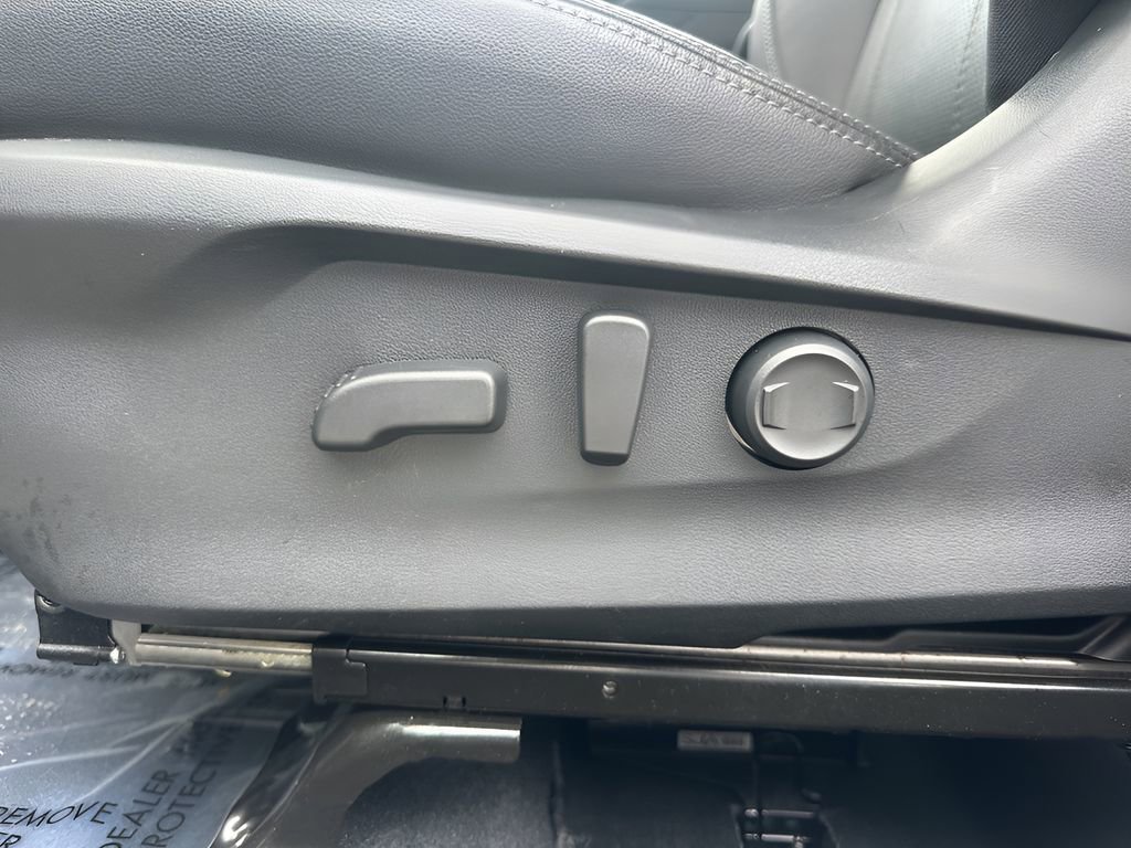 Used 2024 Subaru Forester Limited image 10