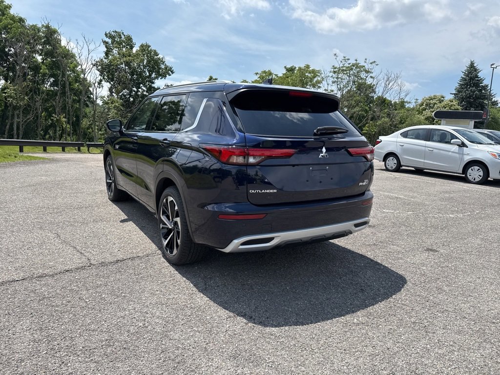 New 2025 Mitsubishi Outlander SEL image 9