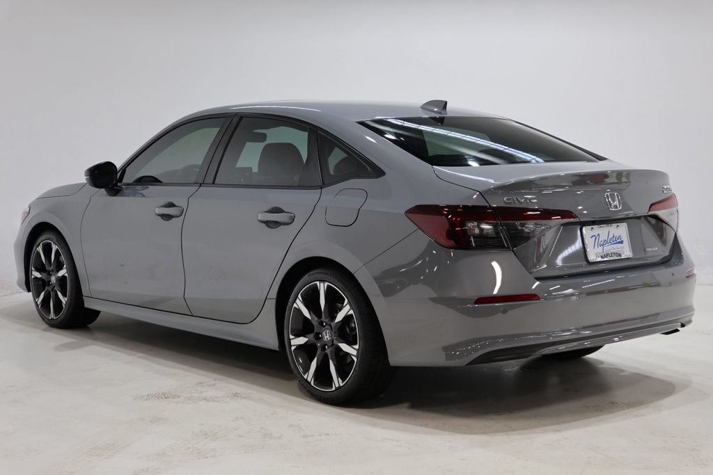 Used 2025 Honda Civic Sport Touring image 5