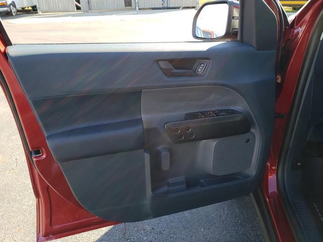 New 2025 Ford Maverick Lariat w/ Black Appearance Package image 17