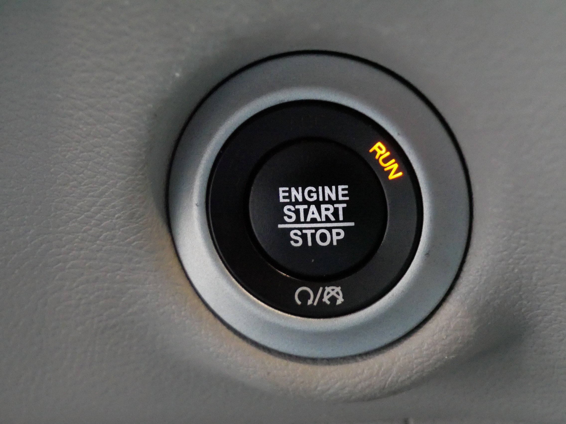 Used 2023 Chrysler Voyager LX image 29