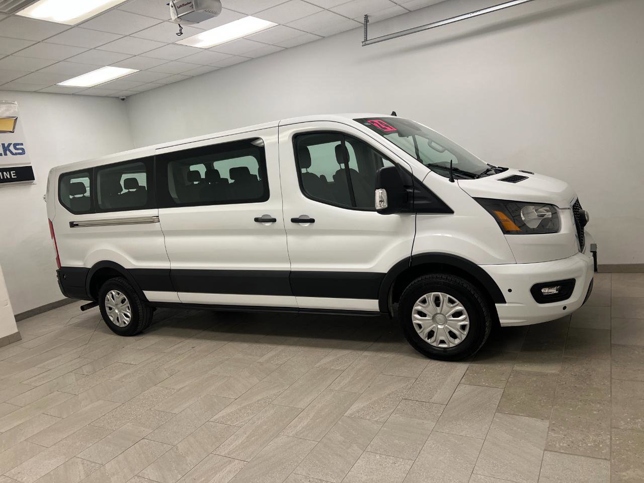 Used 2024 Ford Transit 350 XLT RWD image 14