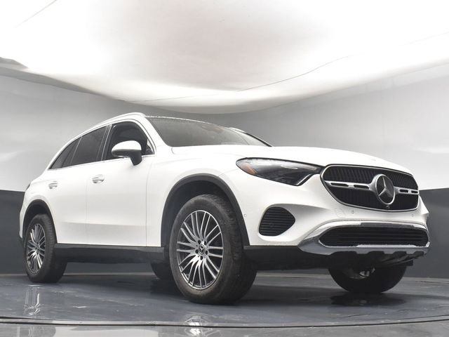 Used 2023 Mercedes-Benz GLC 300 4MATIC image 29