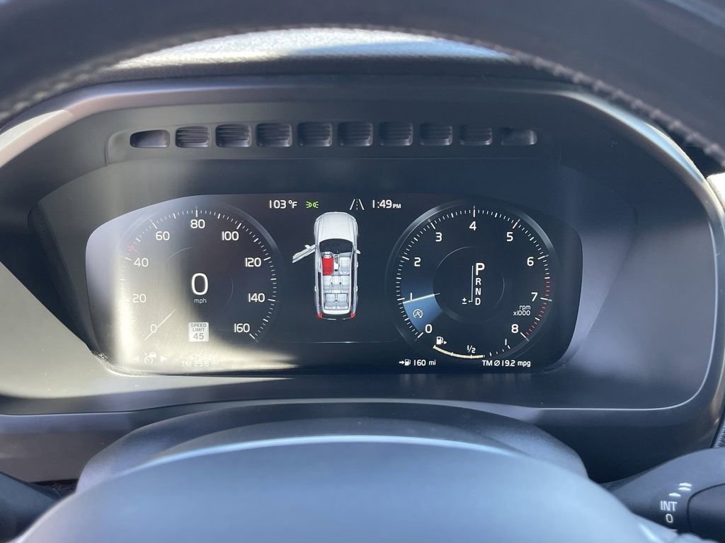 Used 2017 Volvo XC90 T6 Momentum w/ Vision Package AWD/4WD image 30