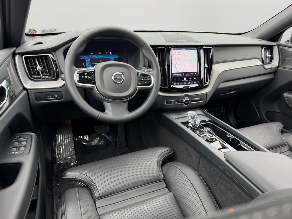 Certified 2025 Volvo XC60 T8 Ultra w/ Climate Package AWD/4WD image 13