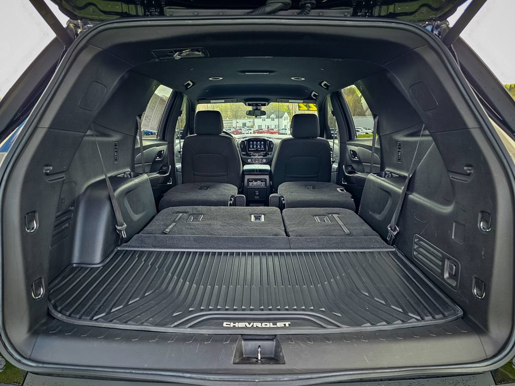 Used 2022 Chevrolet Traverse LT w/ Midnight/Sport Edition AWD/4WD image 36