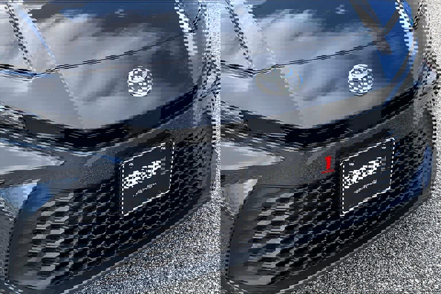 Used 2025 Toyota Camry SE image 29