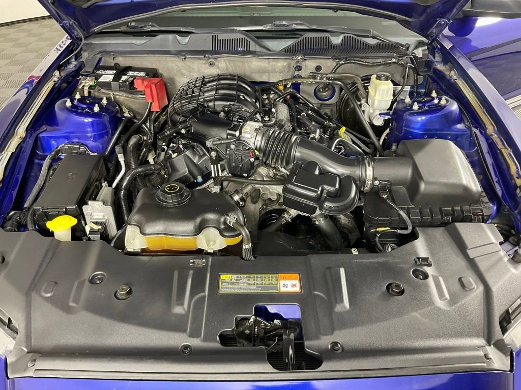 Used 2013 Ford Mustang Coupe image 9