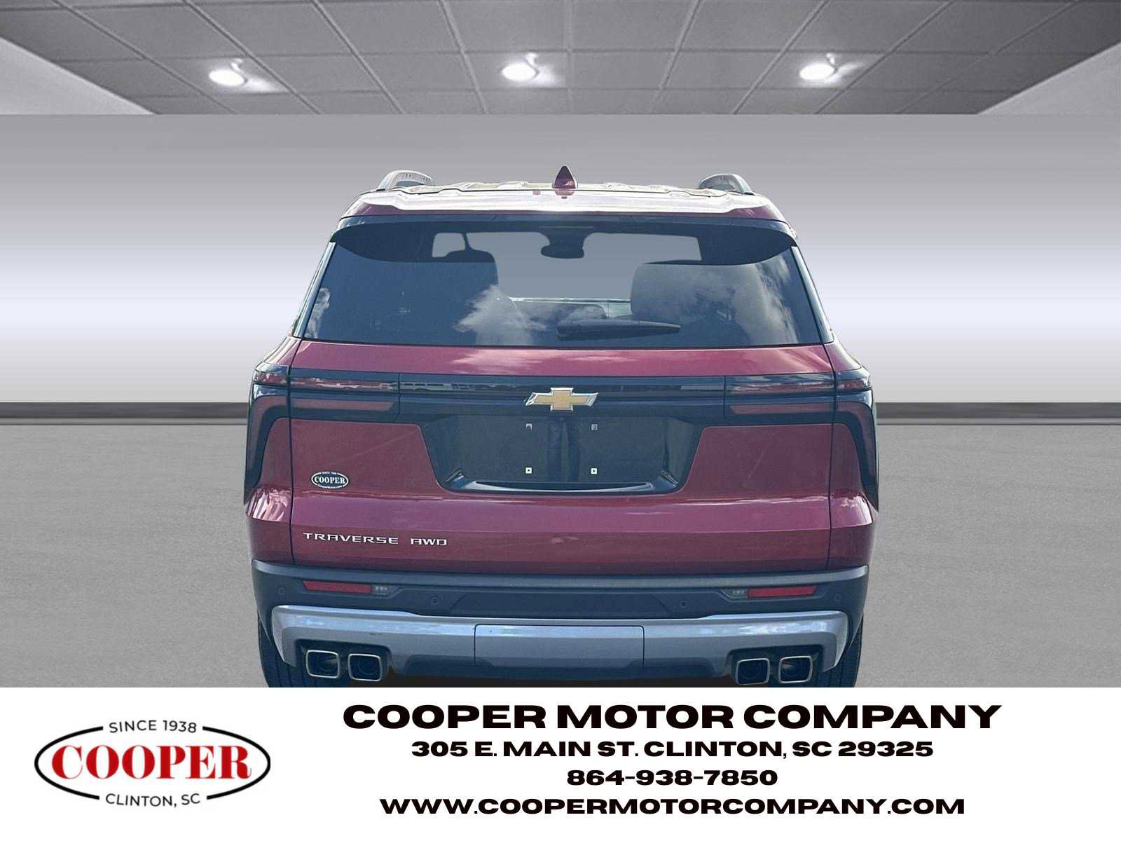 Used 2025 Chevrolet Traverse LT image 4