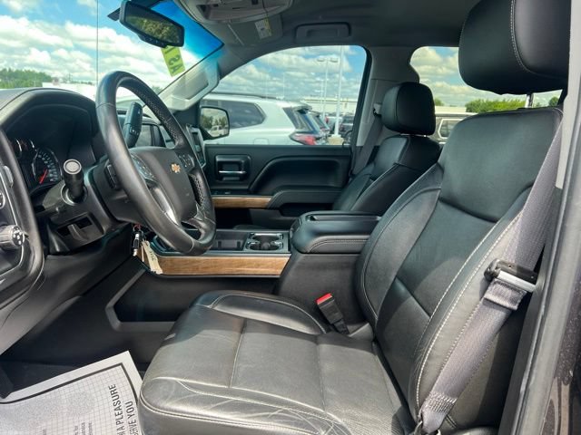 Used 2015 Chevrolet Silverado 1500 LTZ w/ LTZ Plus Package AWD/4WD image 19
