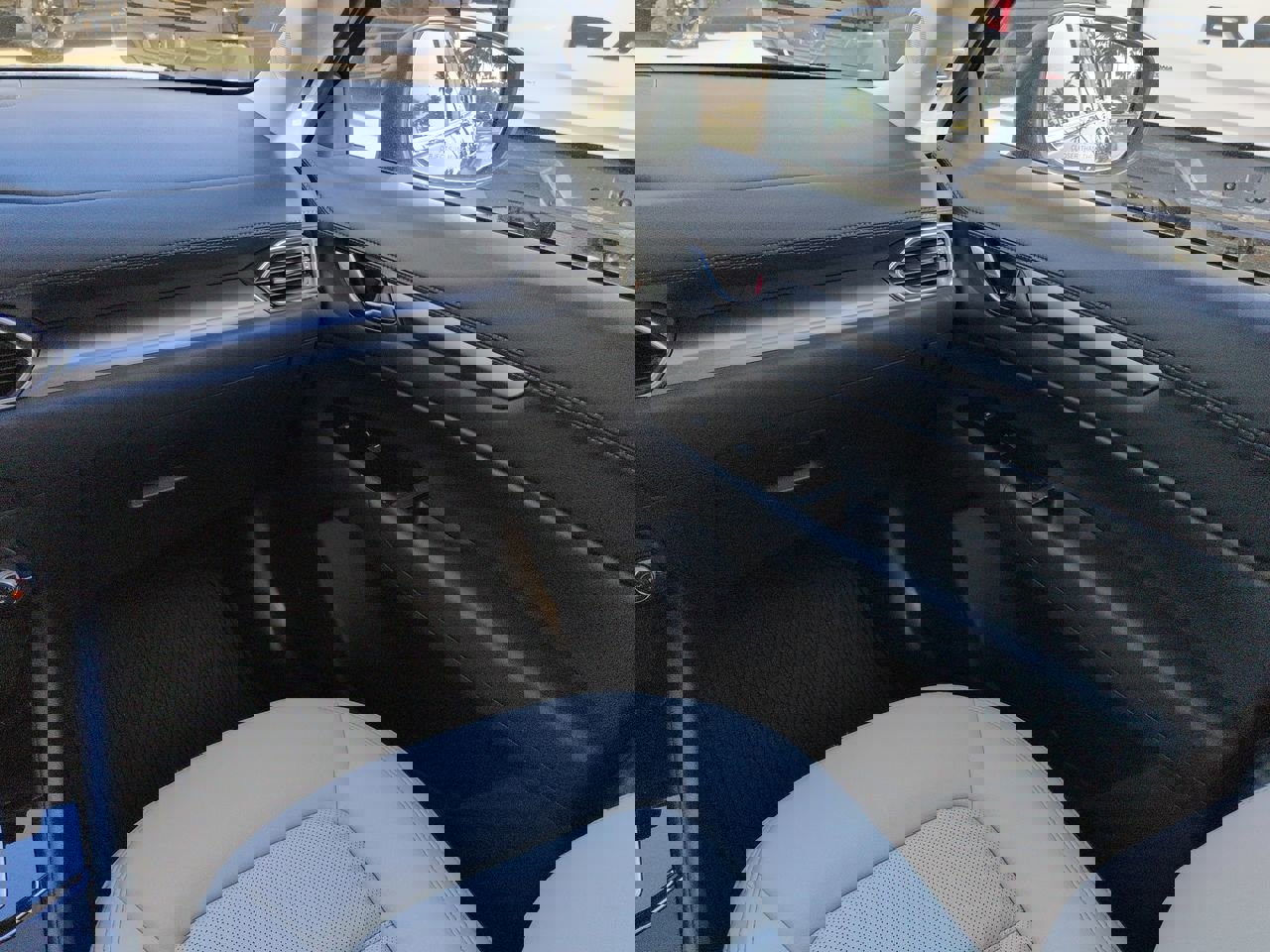 Used 2025 MAZDA CX-5 AWD 2.5 S w/ Preferred Package image 16