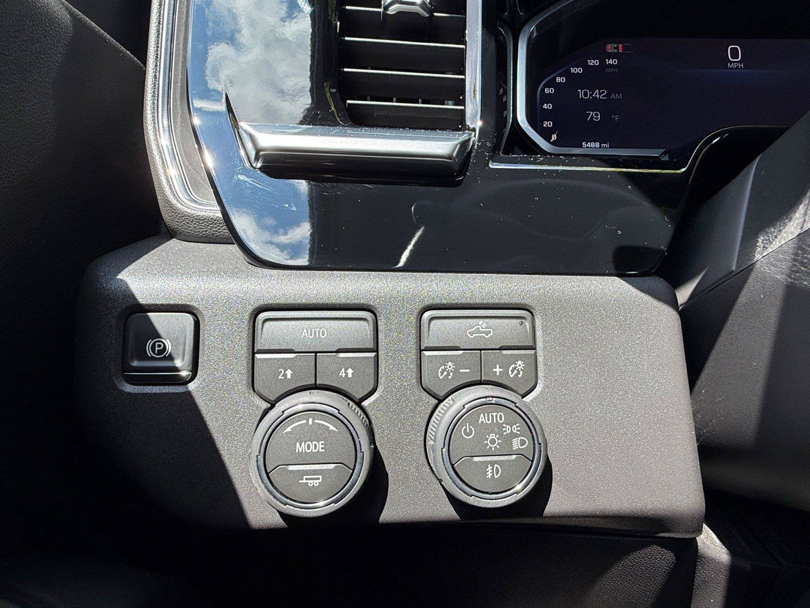 Used 2026 Chevrolet Silverado 1500 RST w/ RST Select Package AWD/4WD image 23