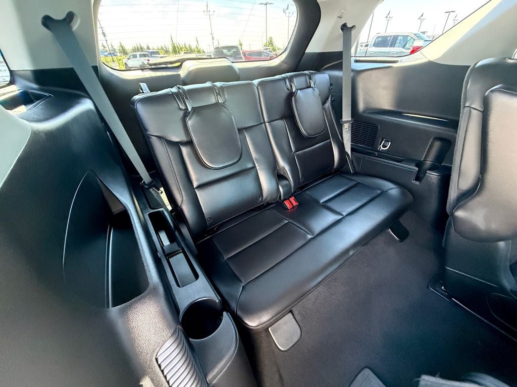 Used 2023 Ford Explorer XLT w/ Equipment Group 202A AWD/4WD image 33