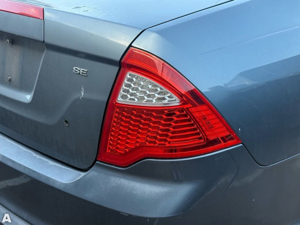 Used 2011 Ford Fusion SE image 10