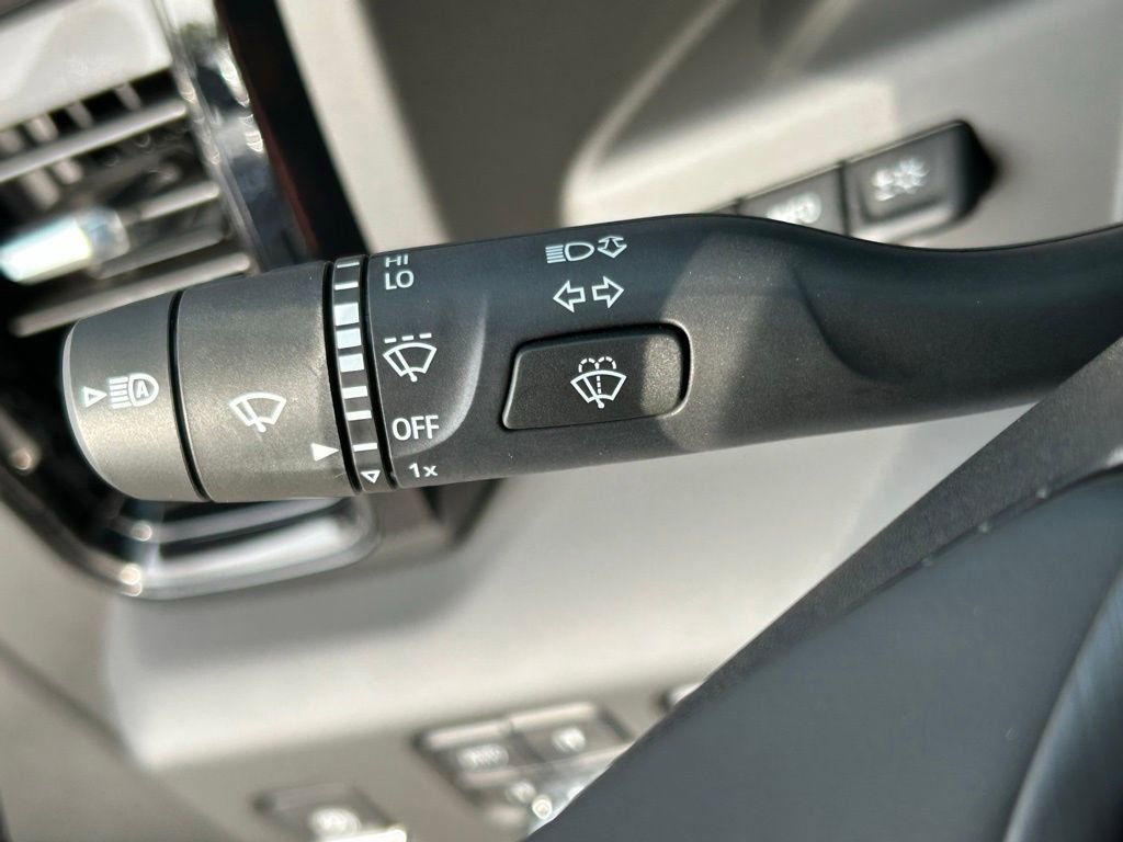 Used 2025 GMC Sierra 2500 AT4 w/ AT4 Premium Plus Package image 49