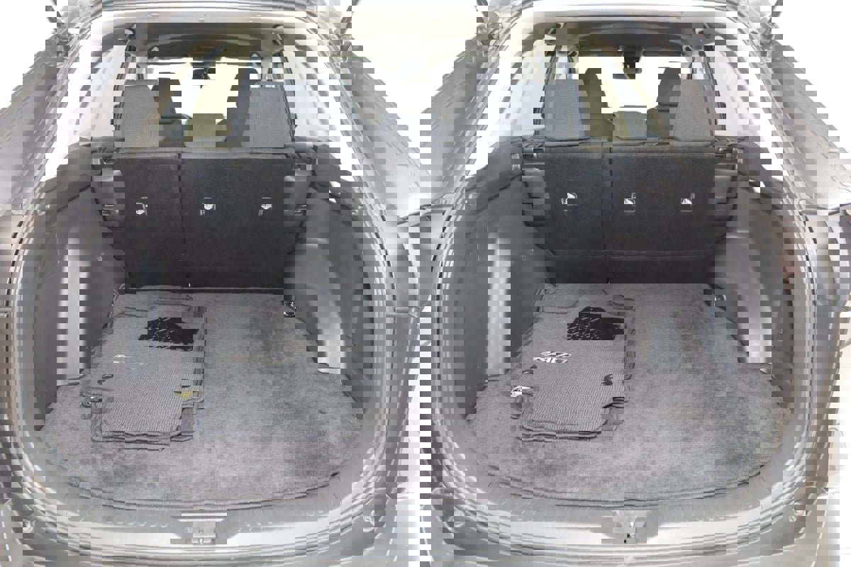 Used 2024 Toyota RAV4 LE FWD image 41