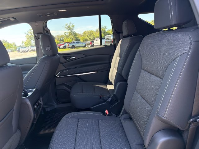 New 2027 Chevrolet Traverse LT w/ Sun and Wheel Package FWD image 19