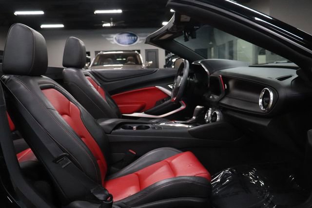 Used 2017 Chevrolet Camaro LT RWD image 24