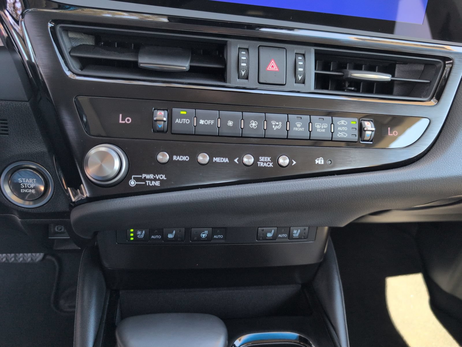 Certified 2024 Lexus ES 350 w/ Premium Package FWD image 14